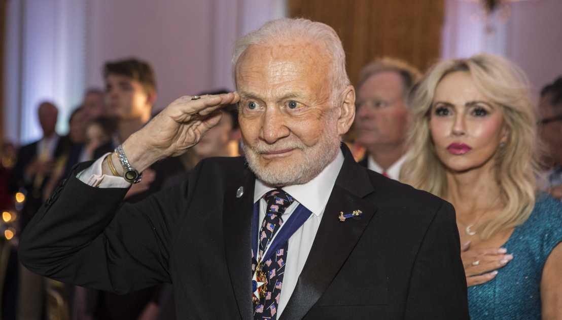 93. születésnapján megházasodott Buzz Aldrin, aki másodikként lépett a Holdra