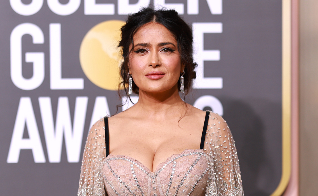 Salma Hayeket el kellett rángatni az esküvőjére