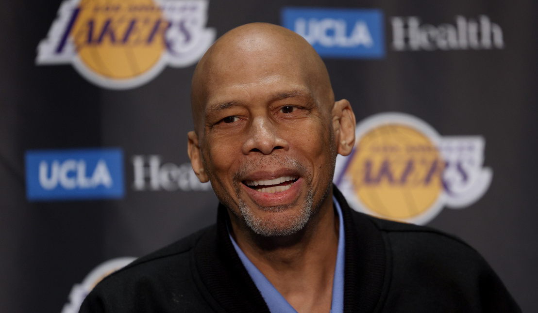 Gyémántgyűrűt kapott Abdul-Jabbar a Lakerstől