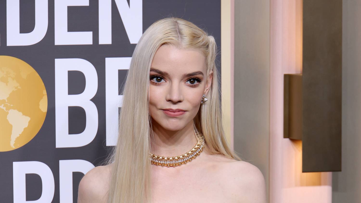 Ez a férfi Anya Taylor-Joy ritkán látott szerelme és egyéb lesifotók