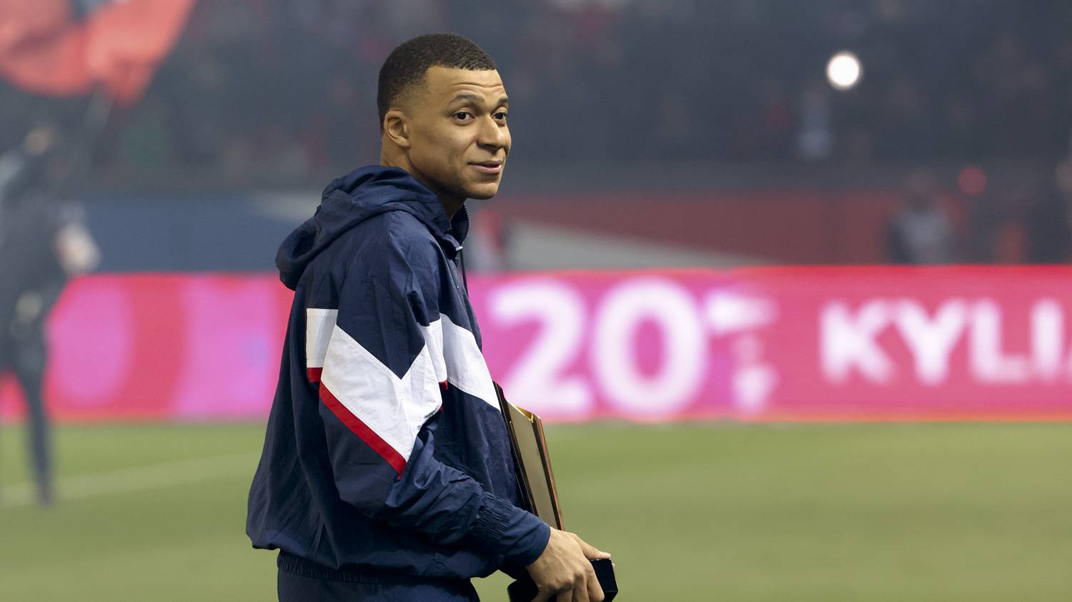 Újabb luxusautóval bővítette gyűjteményét Kylian Mbappé