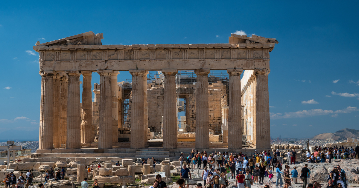 Catalog – Culture – The Vatican re-cuts the Parthenon frieze
