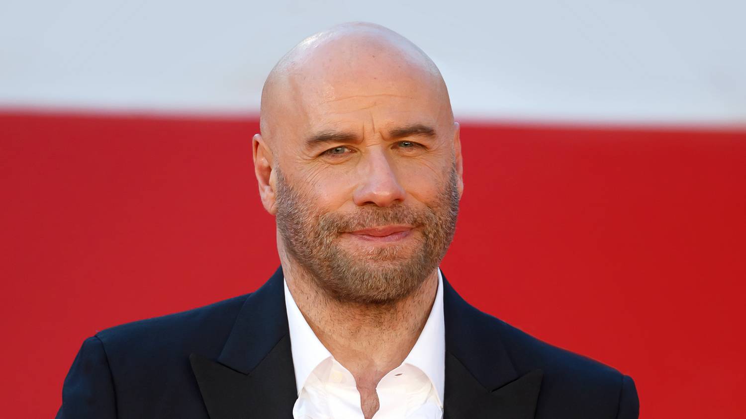 Ennyiért vásárolhatja meg John Travolta filmbeli öltönyét