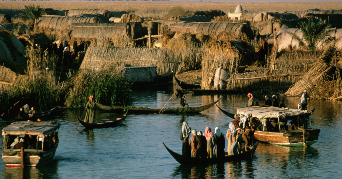 Iraq’s Floating Villages Are Slowly Disappearing: Private Homes Perched On Their Mud Isles – Home