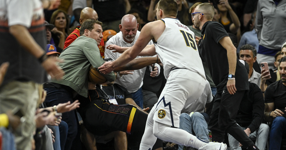 “Nikola Jokic Pushes Suns Owner in NBA Playoff Game, Receives Technical Foul”