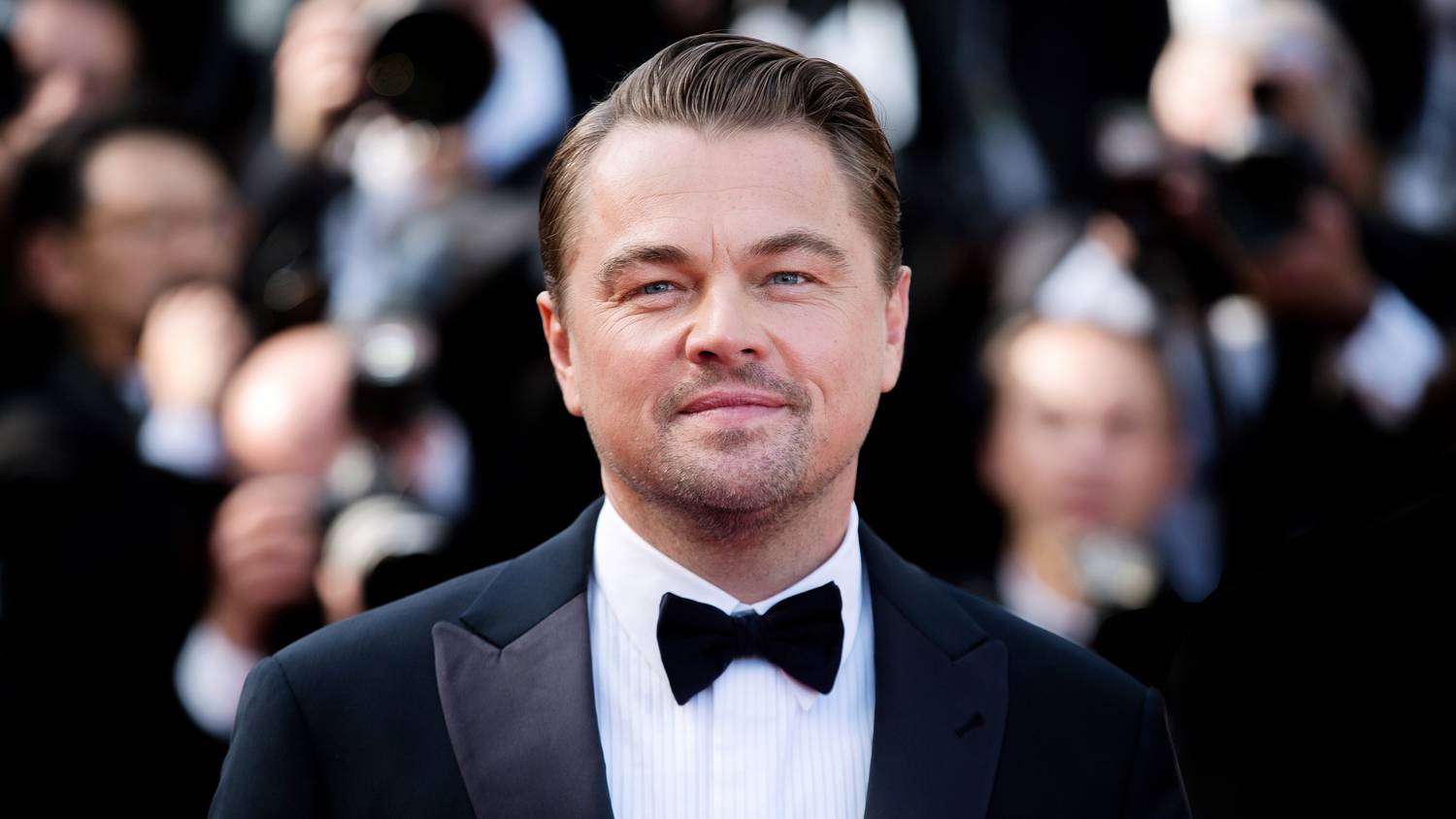 Hiába igyekezett elbújni a lesifotósok elől Leonardo DiCaprio, végül megtalálták