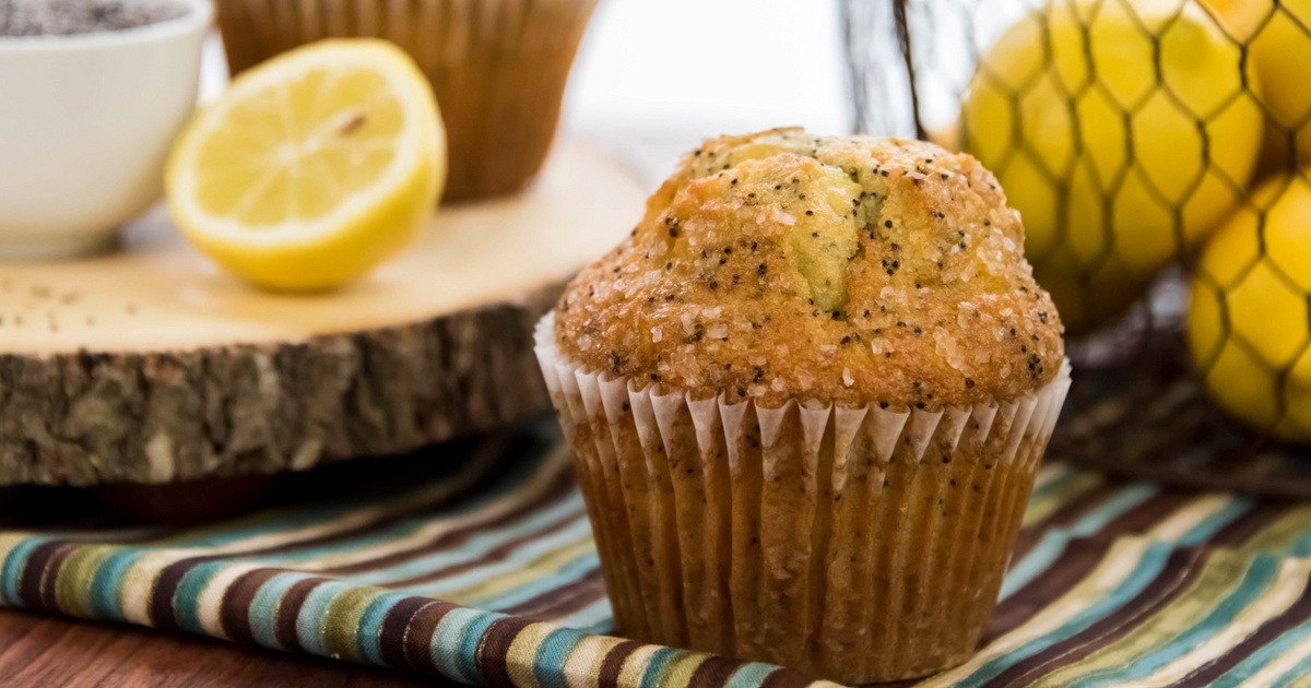 Puha, illatos citromosmákos muffin keveremkavarom a tésztája