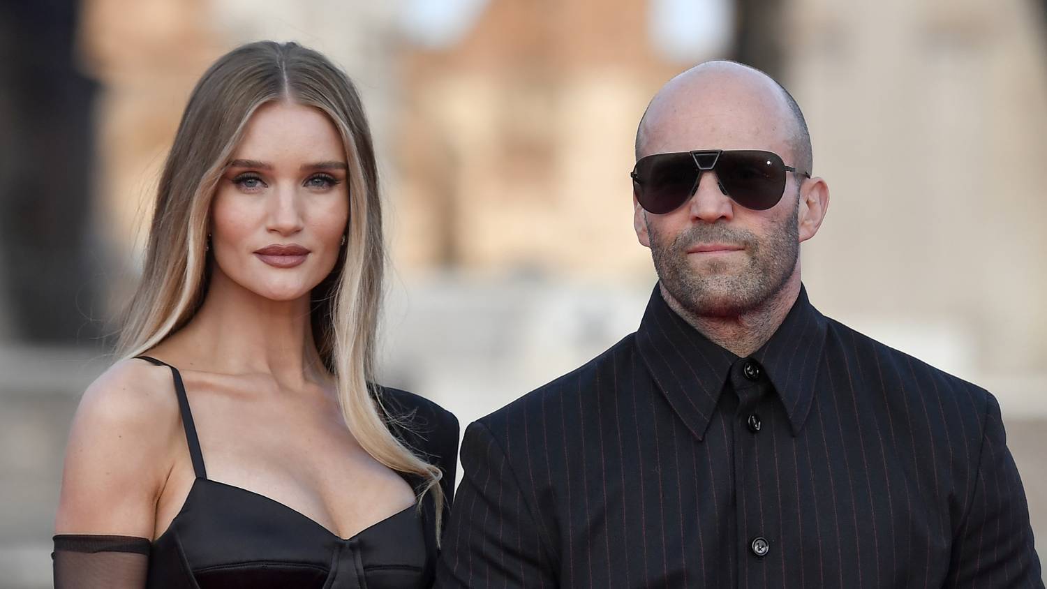 Jason Statham szerelmes szelfijétől olvad a net és egyéb Insta-hírek