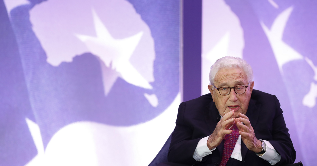 A 100 éves Kissinger a világ jövőjének kulcskérdésére figyelmeztet