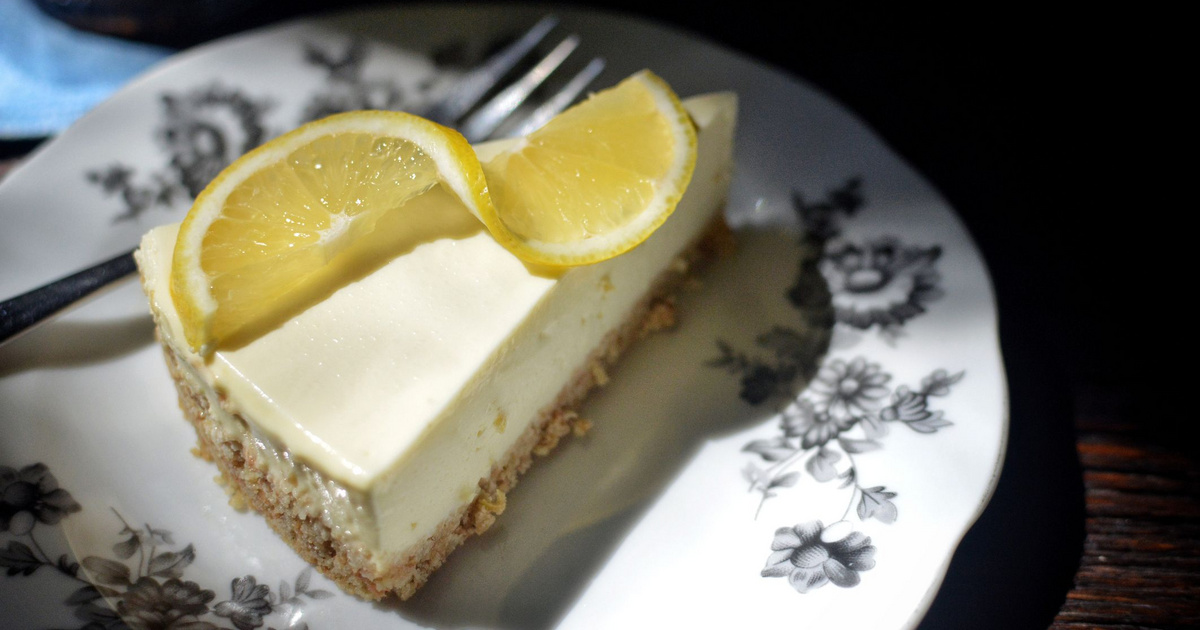 Egyszerű, mégis gyönyörű citromtorta sütés nélkül: minél tovább áll a hűtőben, annál finomabb