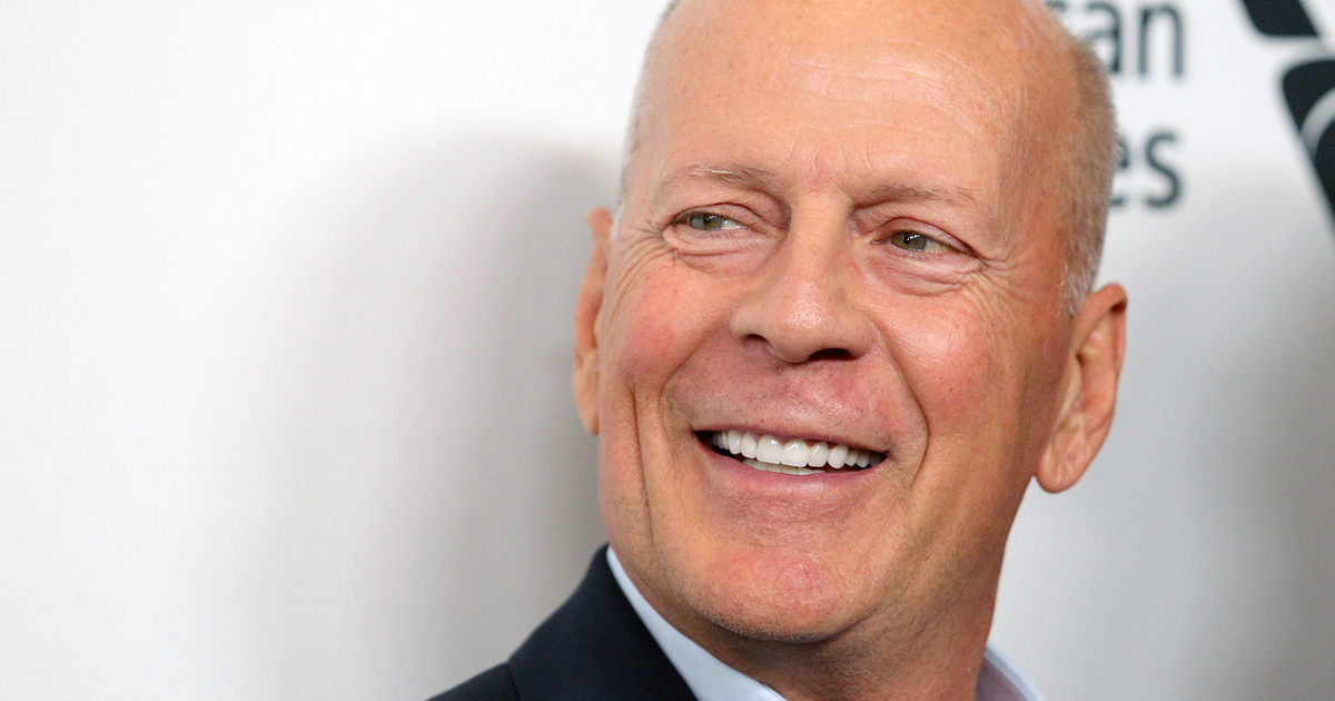 Index – FOMO – Ni siquiera puedes borrar la sonrisa de la cara de Bruce Willis