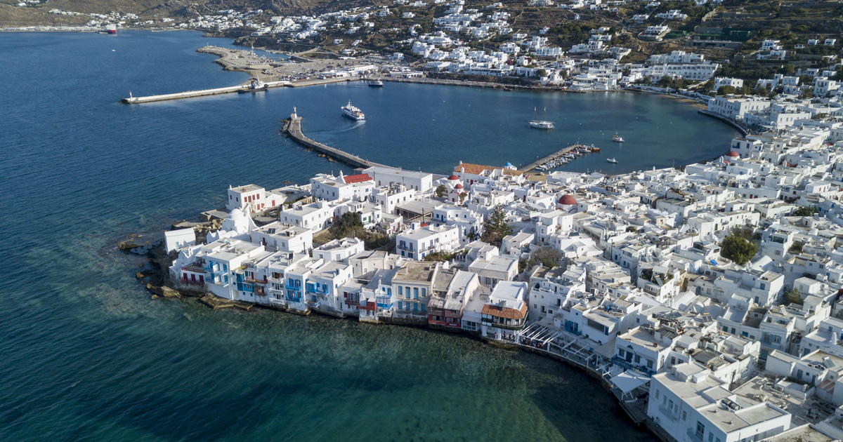 Ευρετήριο – FOMO – Το ελληνικό νησί πολυτελείας που ξυλοκοπήθηκε μέχρι θανάτου δημόσιος υπάλληλος