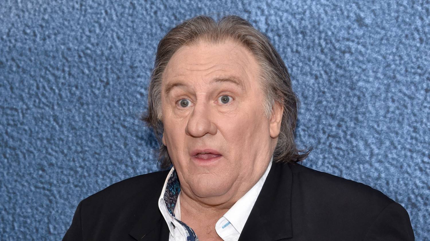 Teljesen kifordult magából Gérard Depardieu, ezúttal nyilvánosan vizelt