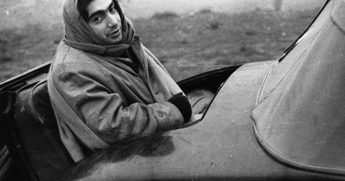 A véletlennek köszönhető a világ egyik leghíresebb fotója – Meglepő tények Robert Capa életéről