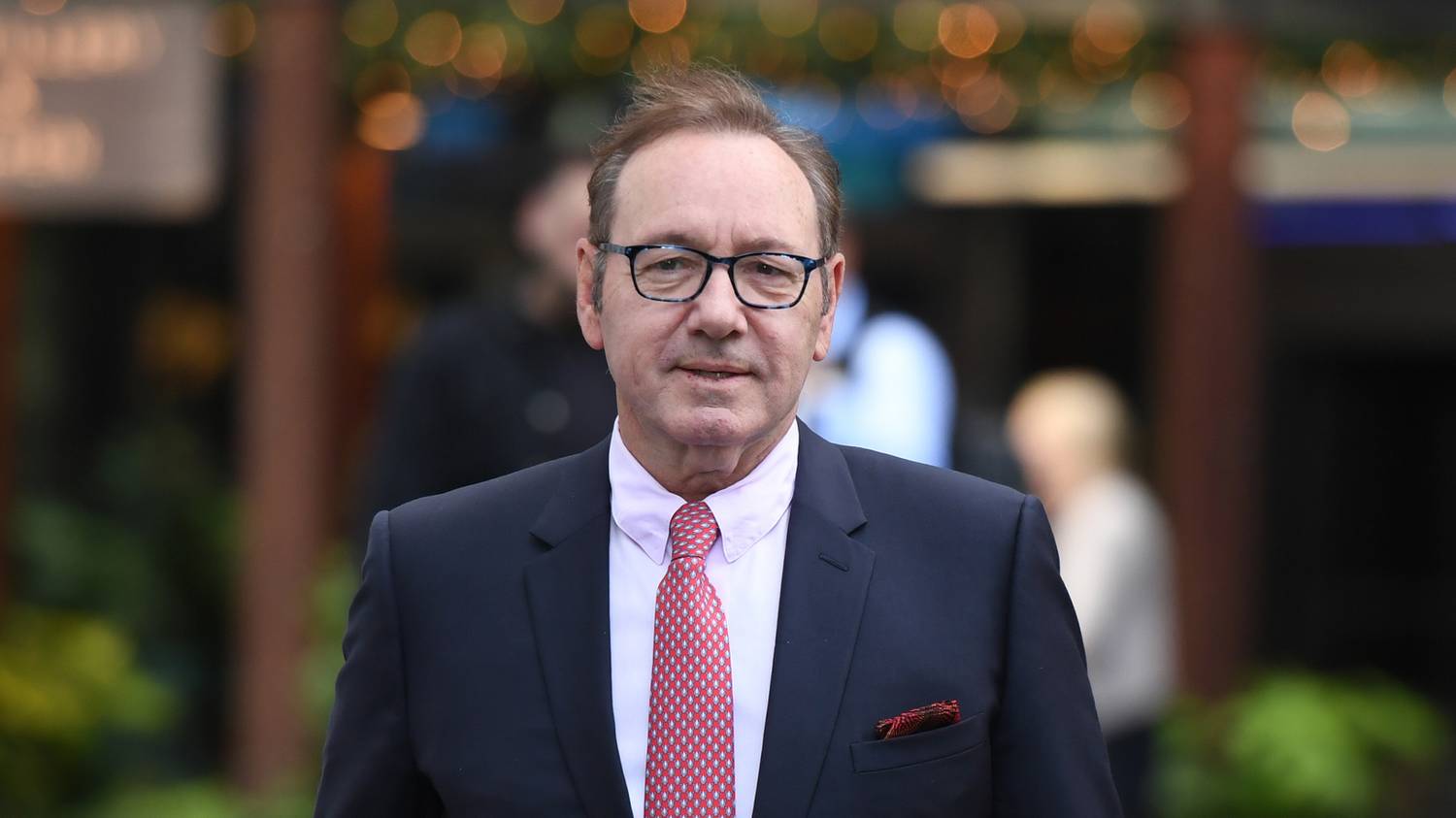 Elsírta magát Kevin Spacey, ismét felmentették a szexuális zaklatás vádja alól