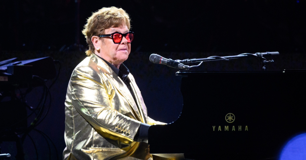 Elton Johnnak már egy hétköznapi séta is nehézséget okoz