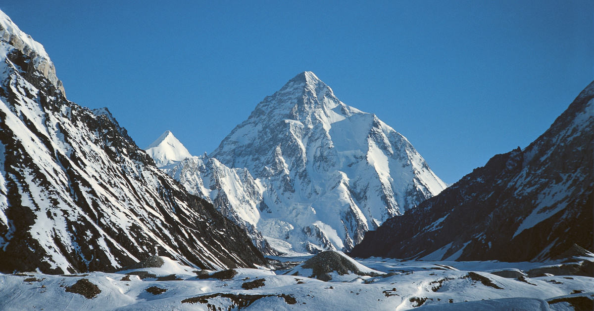 Índice – Afuera – Decenas de sherpas que murieron en el K2 se quedaron solos