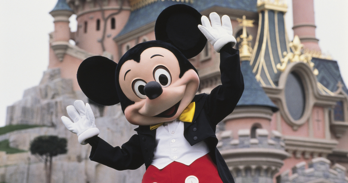 Egy évszázadnyi mesét hoz el a Disney Budapestre