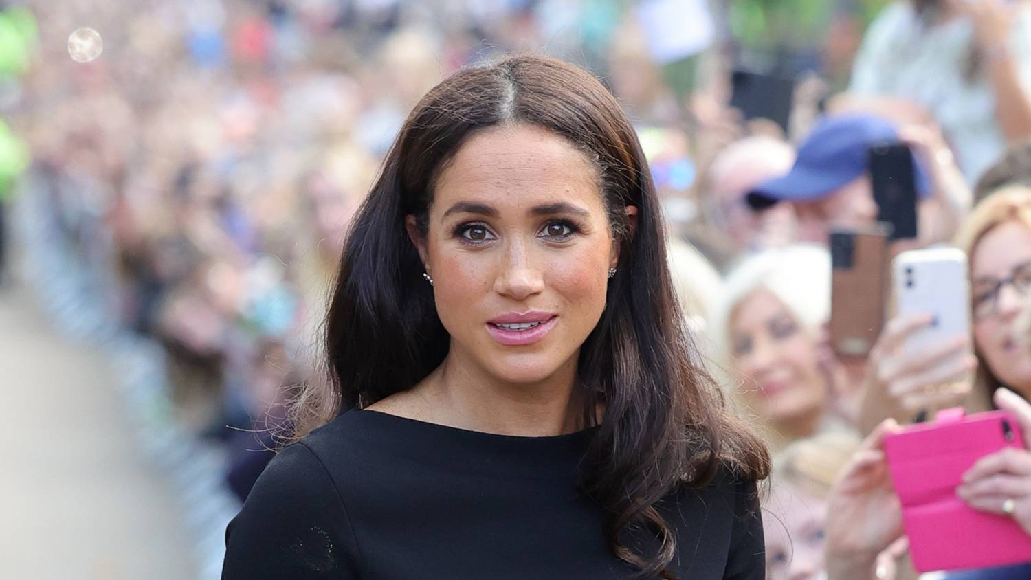 Velvet – Celeb – Meghan Markle, who advocates environmental protection, comes with a real gasoline guzzler