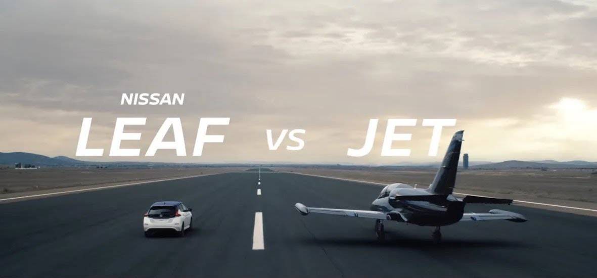 Egy sugárhajtóműves repülő vagy egy Nissan Leaf gyorsul jobban?