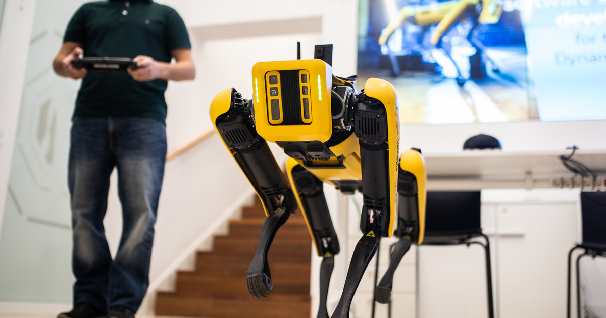 Index – Science Technology – The robotic dog from Boston Dynamics not only maneuvers, but also talks