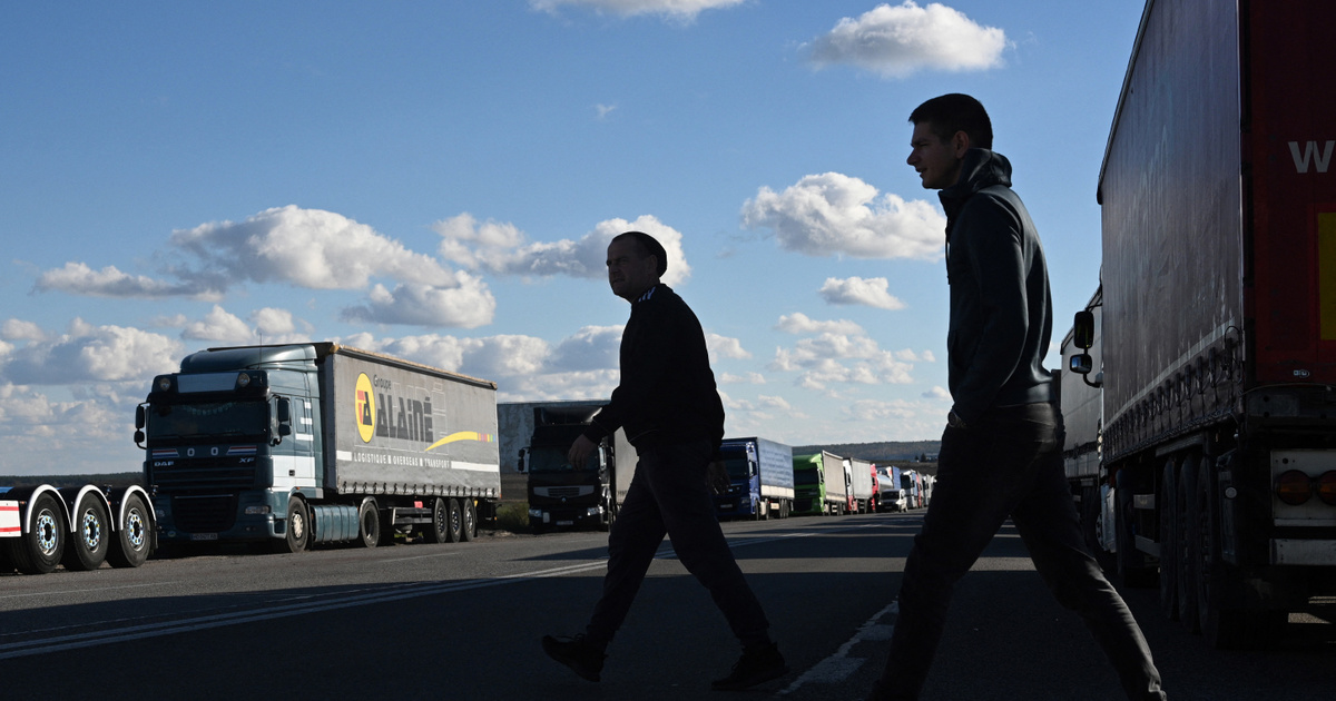 Újabb vita Varsó és Kijev között: ezúttal lengyel kamionosok zárták le a határt