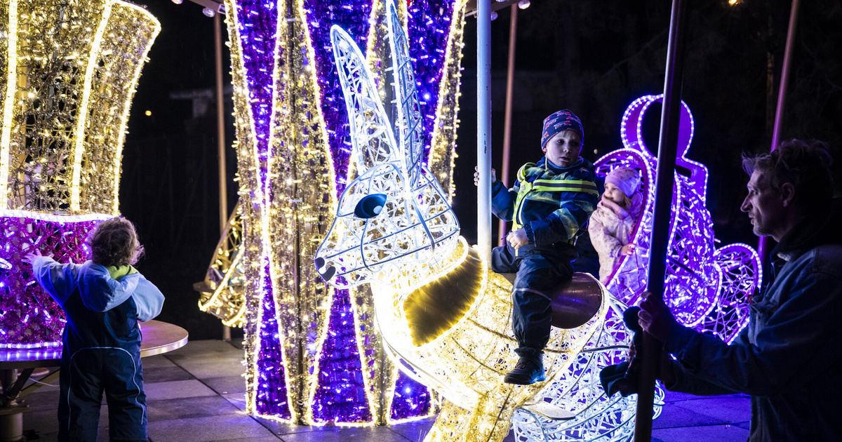 Step into an illuminated Christmas Wonderland at Lumina Park's new ...