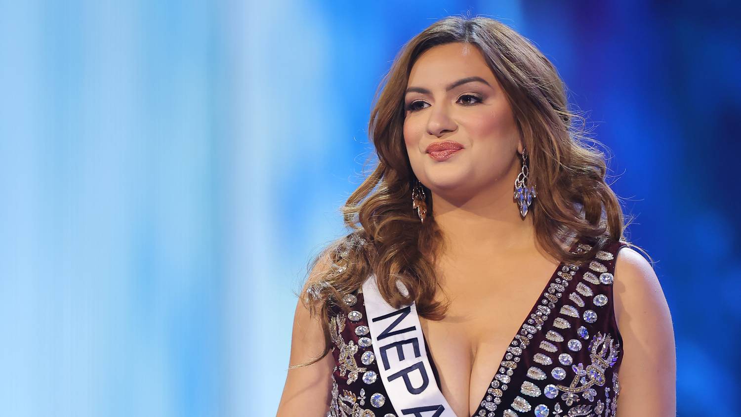 Egy nepáli lány történelmet írt: először került plus size modell a Miss Universe fináléjába