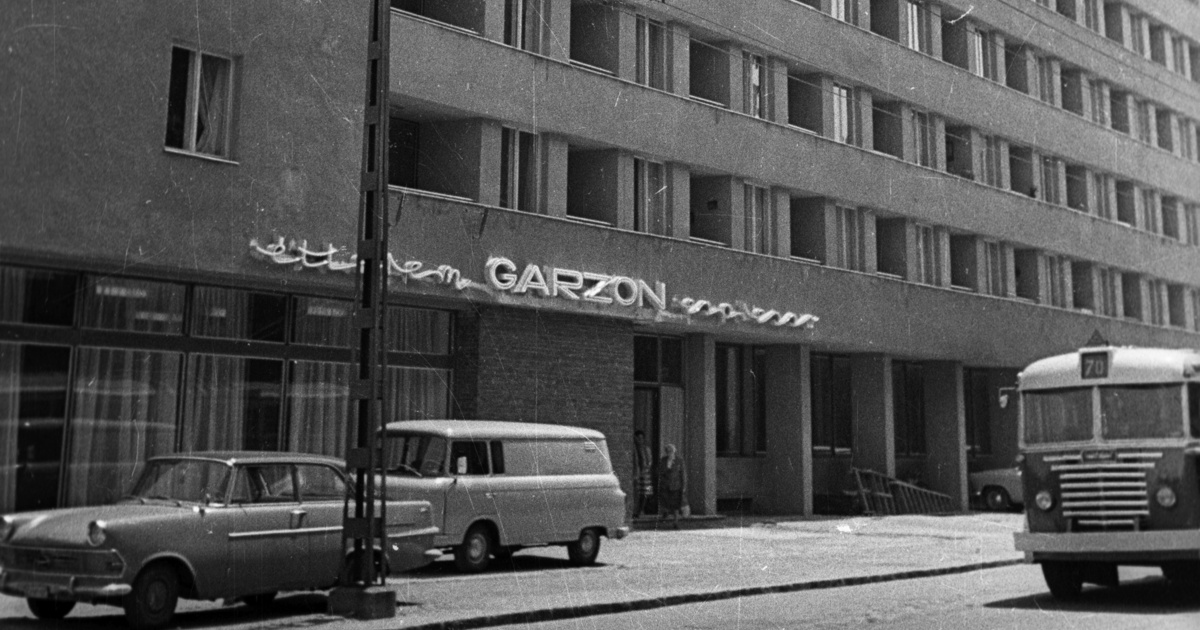 Korda György imádta első saját lakását – A 70-es évek magyar sztárjai ebben a szürke társasházban éltek