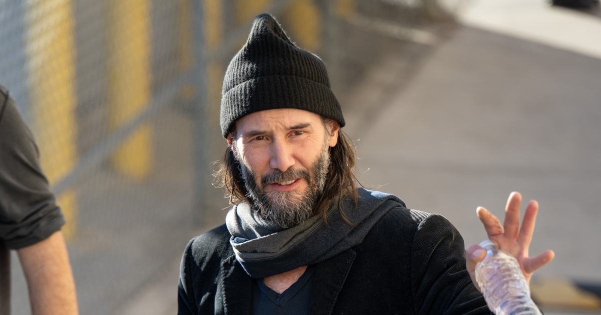 Keanu Reeves súlyosan megsérült, mankóval tudott csak járni a Good Fortune forgatásán