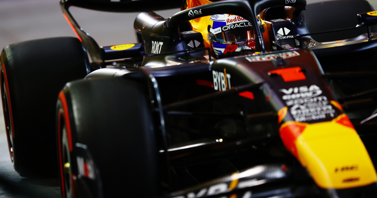 Verstappen nyerte a szezon első F1-es időmérő edzését, Hamilton csak a 9. lett