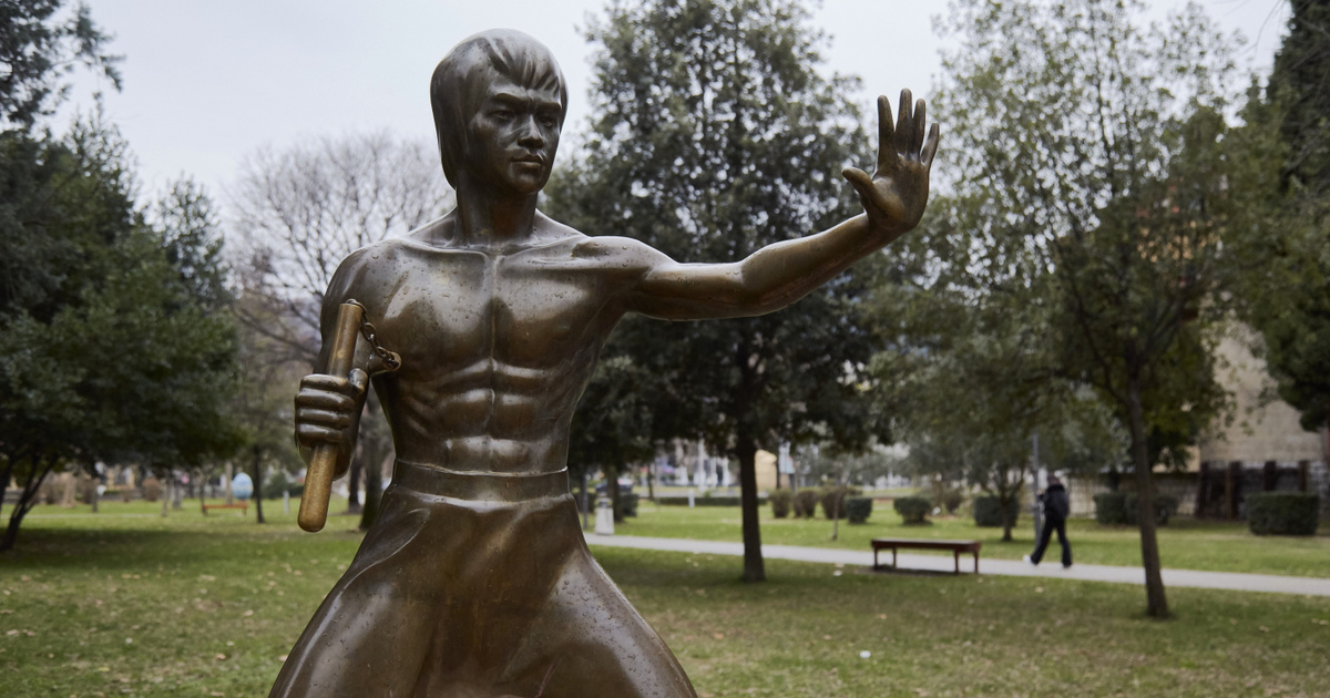 Bruce Lee szétdarabolt szobrát akarta fémhulladékként eladni egy férfi