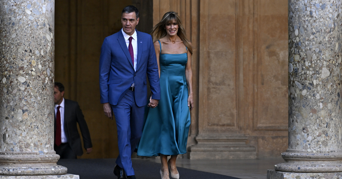 A spanyol miniszterelnök a felesége miatt távozhat a kormány éléről