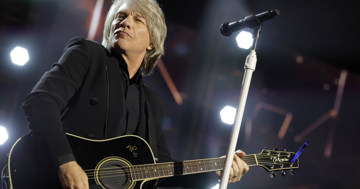 Jon Bon Jovi: Egy darab műanyaggal a torkomban énekelek