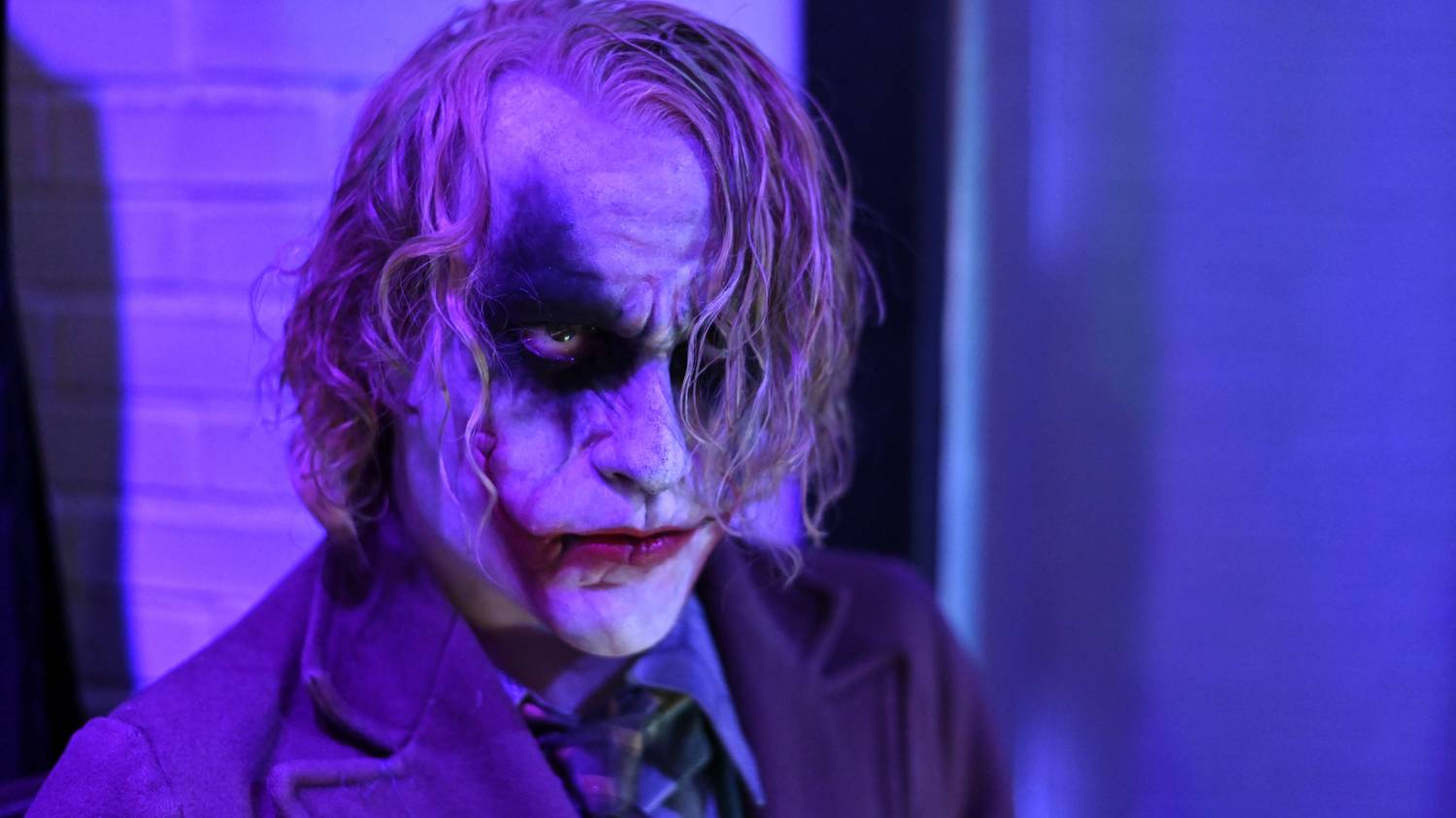 Velvet – Check-out – A TikTok user has revealed why Heath Ledger always licks his mouth in the movie Joker