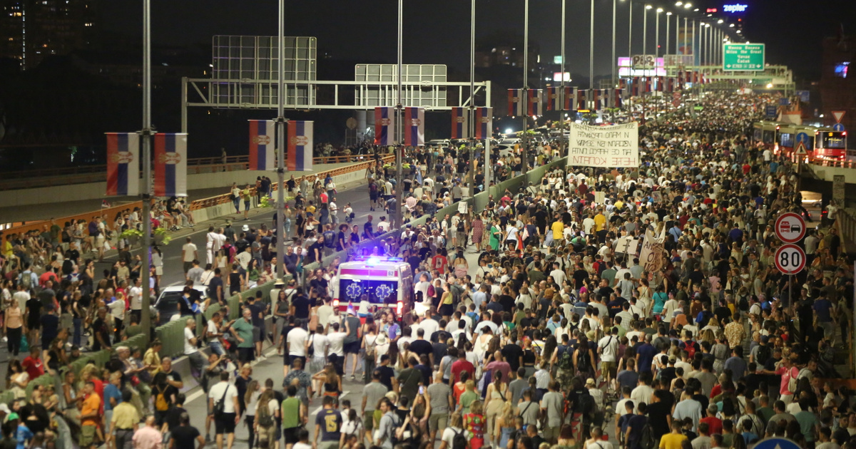 Index – Foreign – Thousands of people took to the streets in Serbia to protest the reopening of a lithium mine