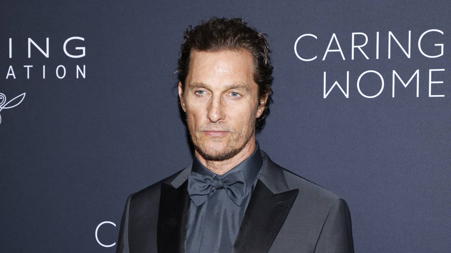 Matthew McConaughey-t hosszú idő után először kapták le a feleségével