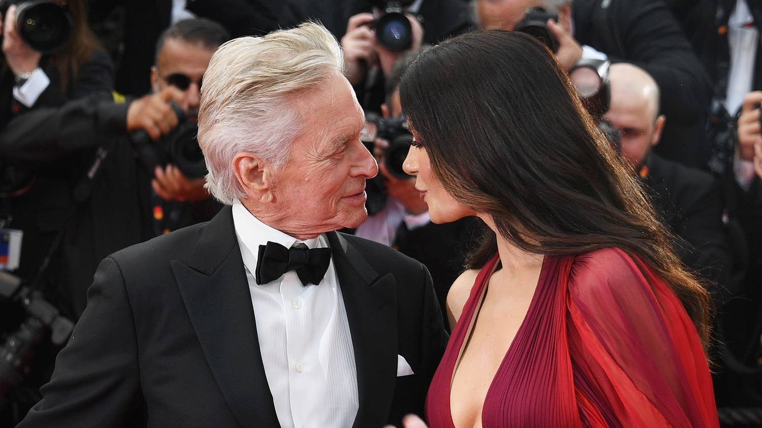 Catherine Zeta-Jones pikáns fotóval ünnepelte Michael Douglas születésnapját – fotó