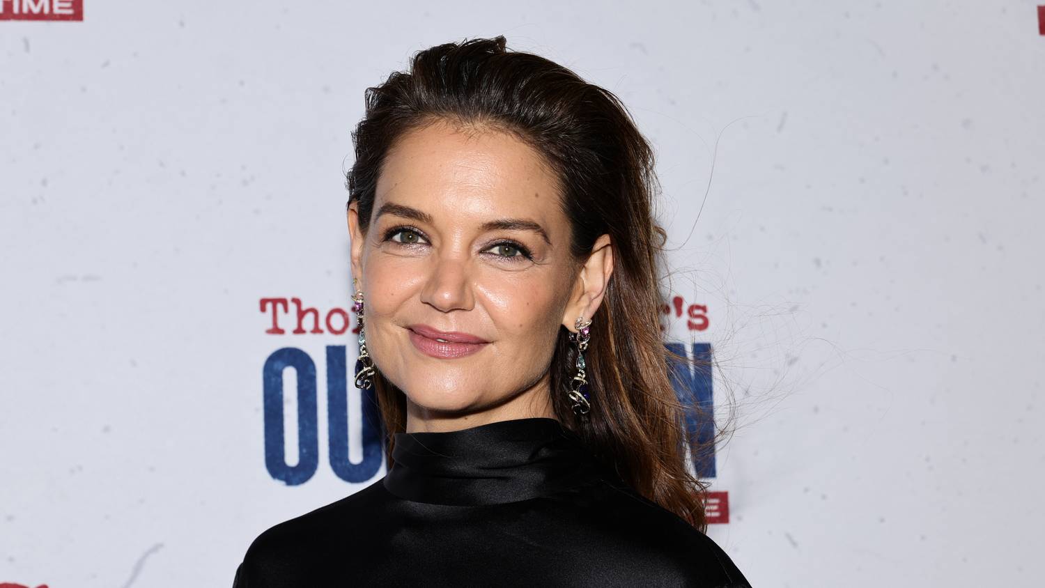 Katie Holmes újra boldog anyuka, Denise Richards felismerhetetlenül repült