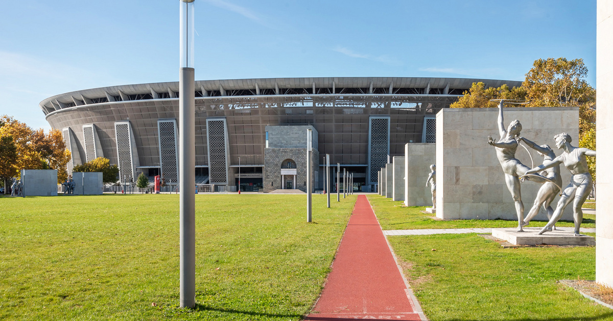 Ezért nem kerültek másfélszeres ember nagyságú szobrok a Stadionokhoz