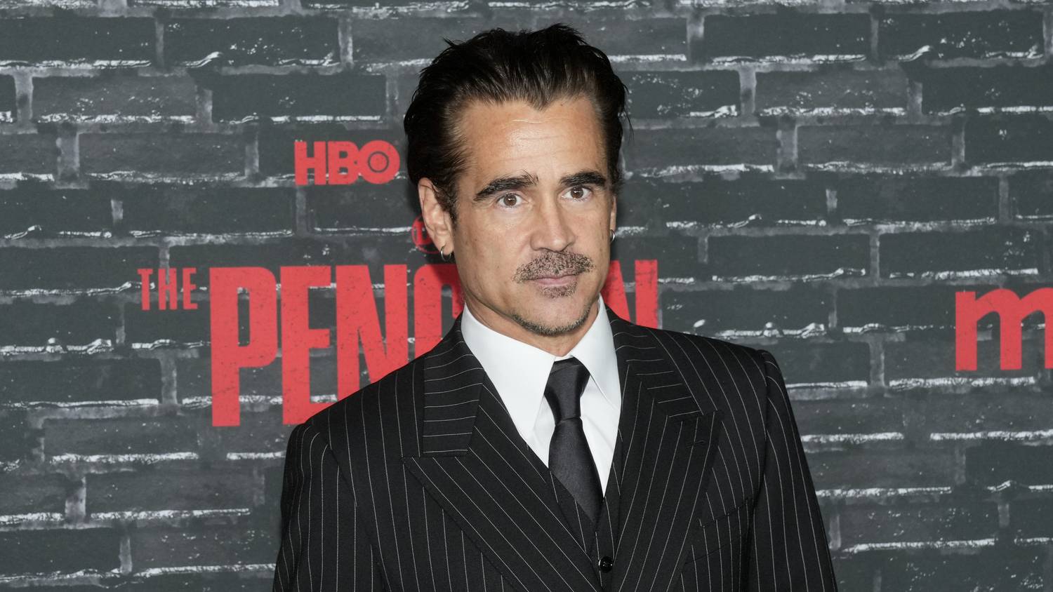 Colin Farrell felismerhetetlenül futott, Zendaya talpig bőrben randizott