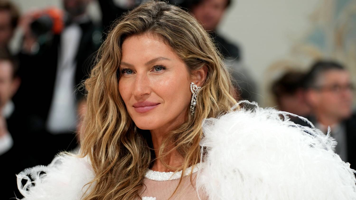 Gisele Bündchen 44 évesen újra babát vár, ez a 9 évvel fiatalabb férfi a gyermek apja