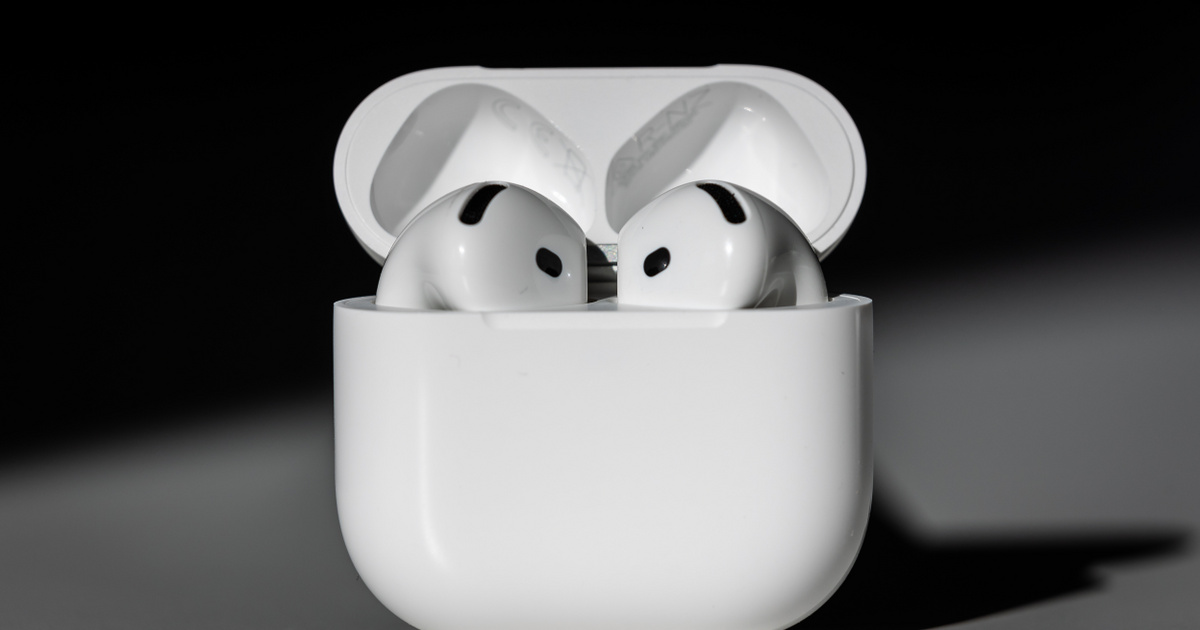 Kisebb, kényelmesebb, és jobban is szól, mégis felejthető lett az új AirPods