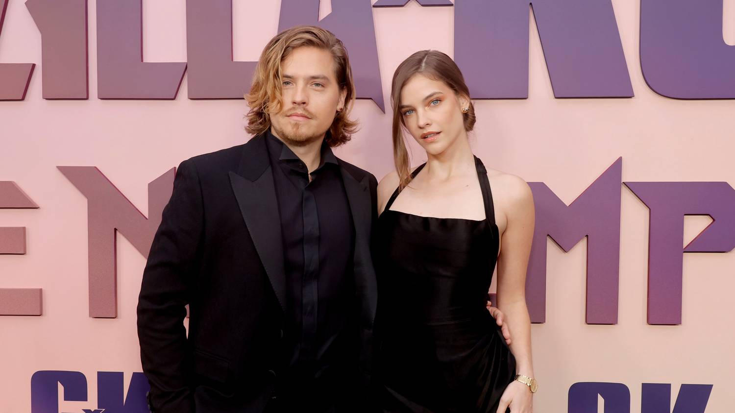 Palvin Barbara és Dylan Sprouse extrém halloweeni jelmezbe bújt, Till Attila felszólalt a csalás ellen