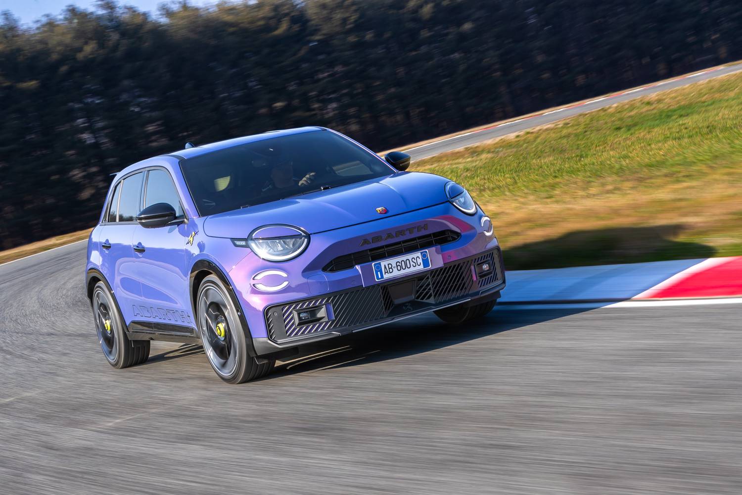 Nem lesz több belső égésű motoros Abarth