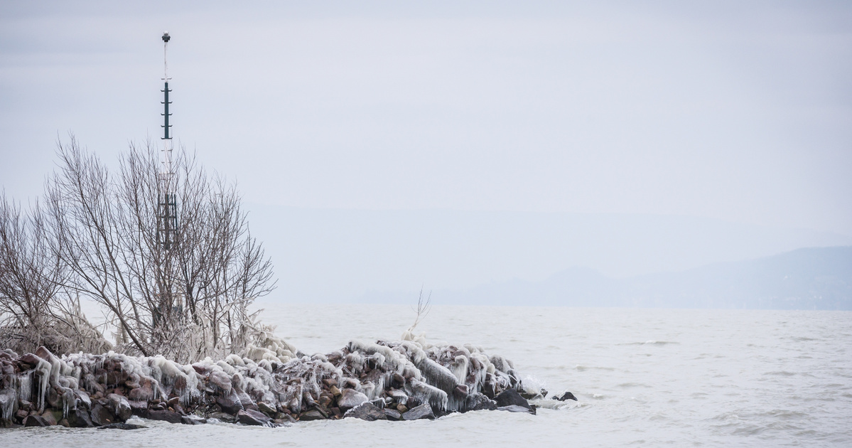 Elkezdett befagyni a Balaton, újabb szezonrekord született