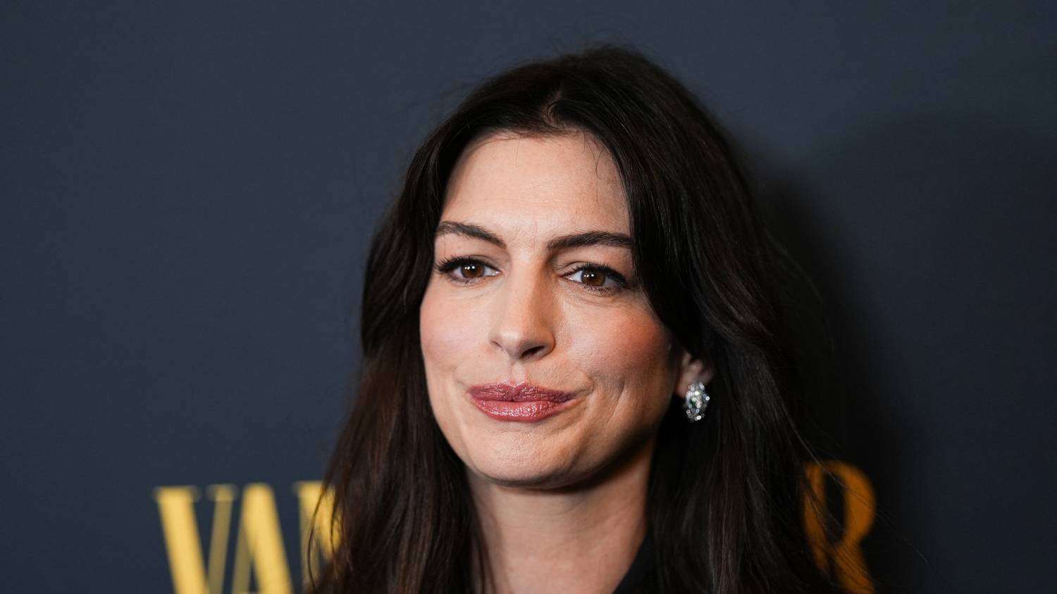 Anne Hathaway szerint ő csókol a legjobban – de nem az, akire gondolnánk