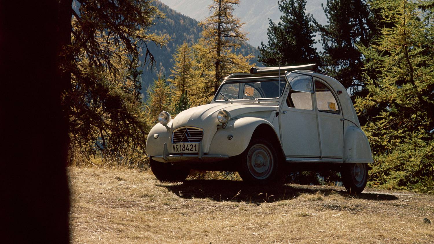 Megkezdték a tervezését, visszatérhet a legendás Citroën Kacsa