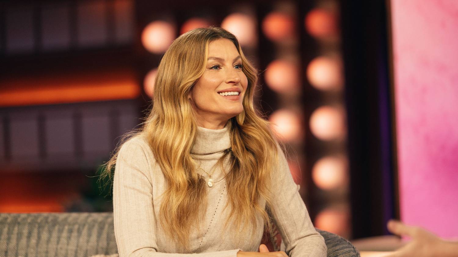 Megszületett Gisele Bündchen harmadik gyereke