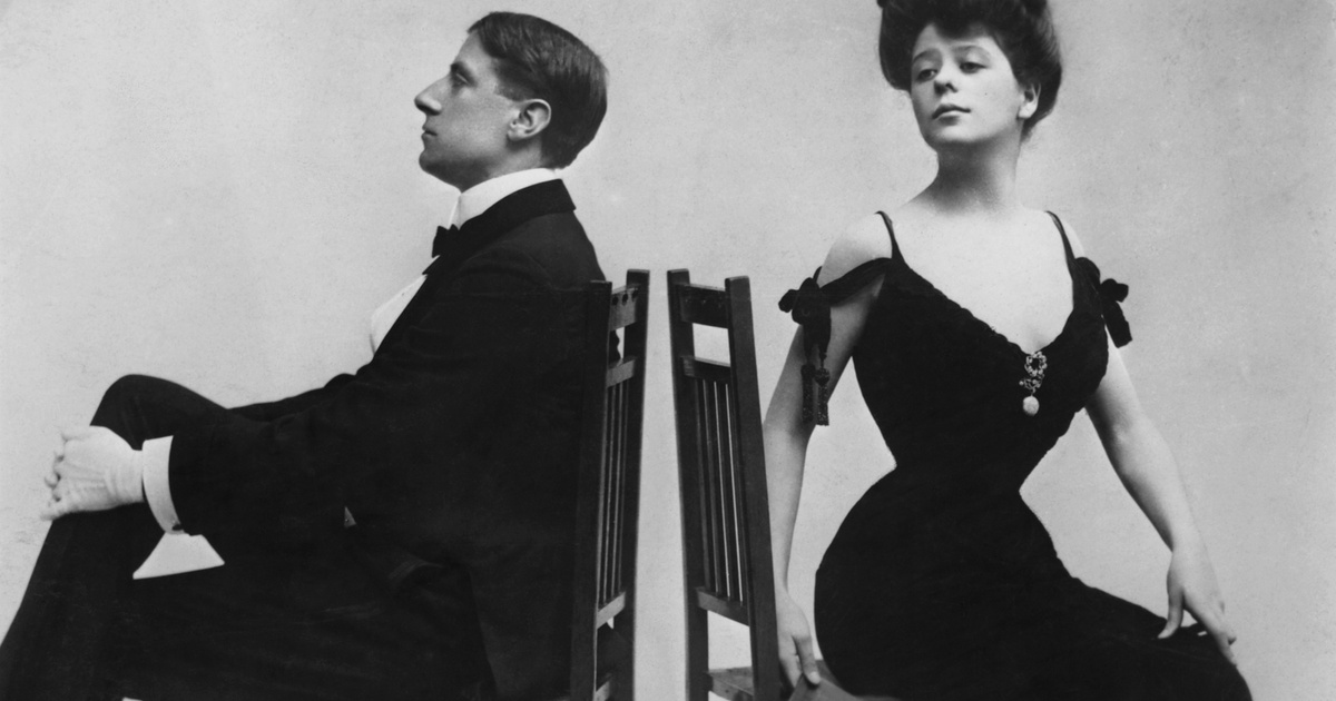Karcsú nő széles csípővel, dús keblekkel: képeken a századforduló szépségideálja, a Gibson girl